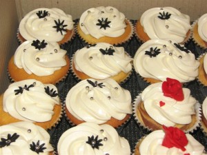 Black and silver cupcakes