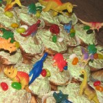 dinosaur themed cupcakes