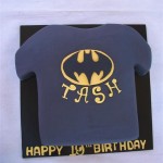 Batman t-shirt cake