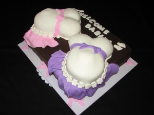 Baby shower cakes for 2 Mums